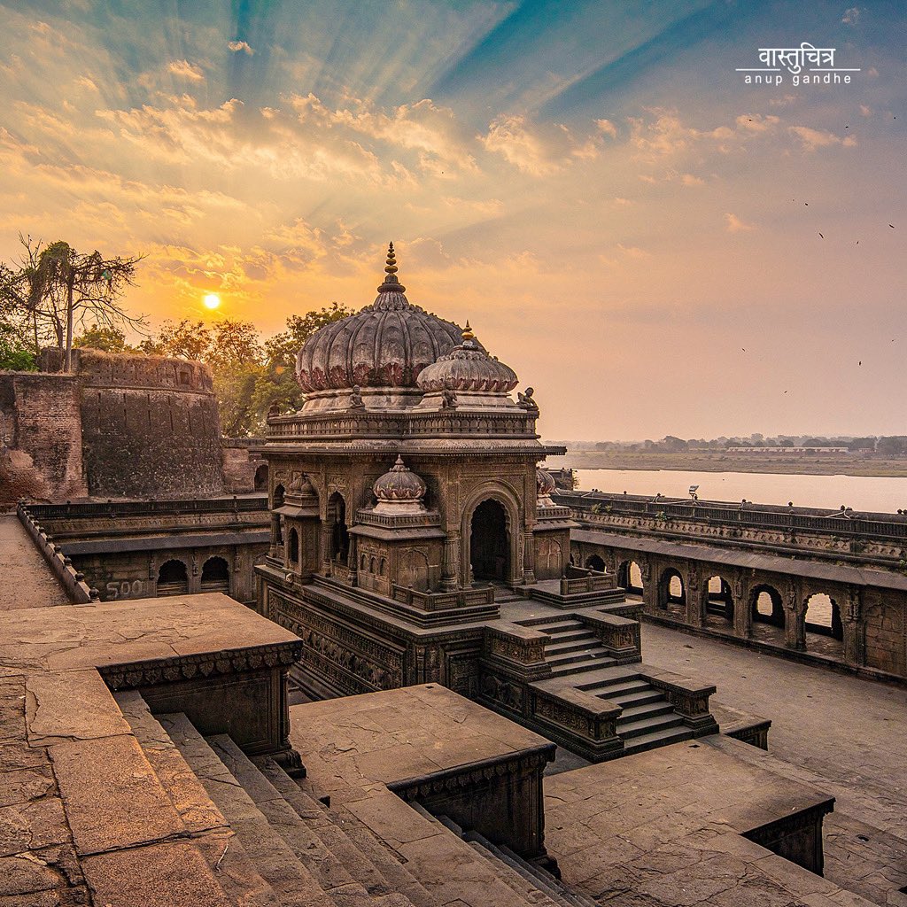 Vithojirao Holkar Chhatri - Maheshwar

This beautifully embellished chhatri has majestic elephants carved on its plinth &amp; its walls are carved with figures of musicians, dancers and Europeans

#IncredibleIndia 
<a href="/incredibleindia/">Incredible!ndia</a> <a href="/MPTourism/">Madhya Pradesh Tourism</a> <a href="/MinOfCultureGoI/">Ministry of Culture</a> <a href="/ASIGoI/">Archaeological Survey of India</a> 
 
© anupgandhe