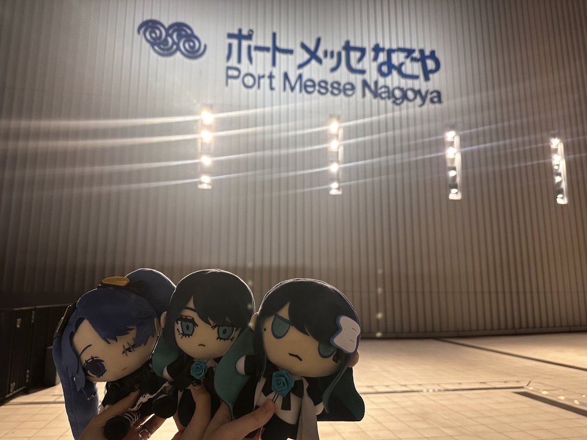 🖤💙🍣💙🖤

#モナリザの横顔 
#Ado