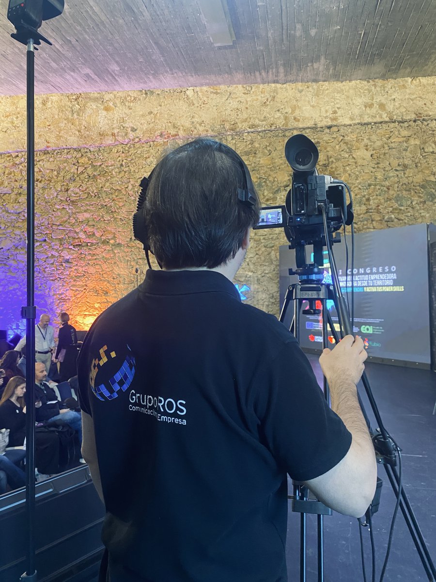 Grupo ROS en el VI Congreso Mentes Divergentes celebrado los días 19, 20 y 21 de diciembre en Badajoz 🤩 

#gruporos #empresa #business #evento #badajoz #extremadura #audiovisual