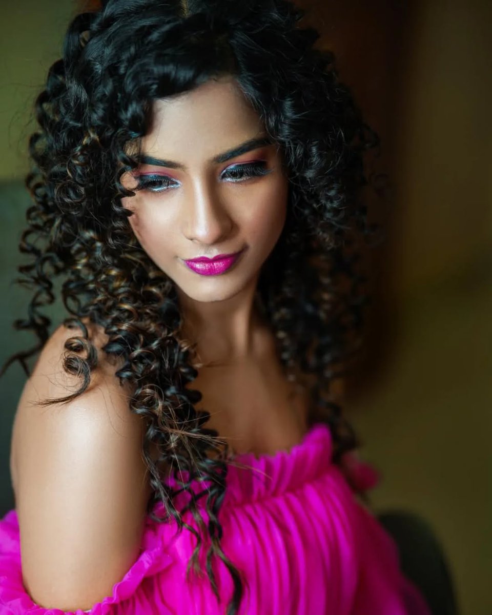 All dolled up💜
.
#AuroraSinclair