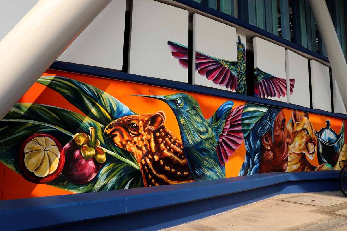 Elolfato's tweet photo. #Muralismo | 🎨 Realizaron murales en el Aeropuerto Perales, la Terminal de Transportes, el parque de la calle 37 con avenida Ambalá; el barrio El Triunfo, la Universidad Cooperativa y los corregimientos #Toche y #Totumo. https://t.co/hrfmfSQEhC