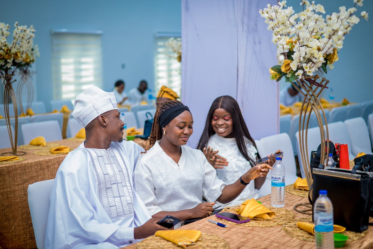 Farmhub_agro's tweet photo. It’s been a little over a week since we celebrated the Farmhub 4th Anniversary and End-of-Year Party!
Scroll to see the beautiful faces that made the day special.
 Recognize anyone? Tag them in the comments below! 👇👇 https://t.co/v3tdj1ZMyi