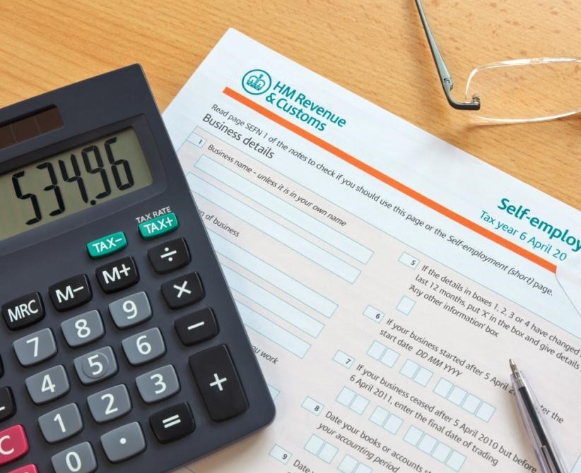 Don't forget to file your self-assessment tax return! 💸

The self-assessment tax return deadline is 31 January 2025!  Avoid last-minute stress (and penalties) by filing it early. 

#TaxTips #TaxReturn #HMRC