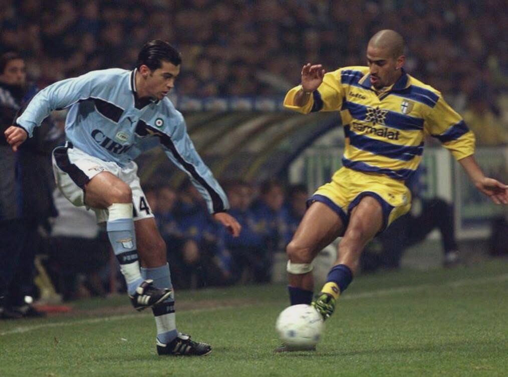 andpom147's tweet image. Sergio Conceicao e Juan Sebastian Veron  in Parma vs Lazio…#oldiscool