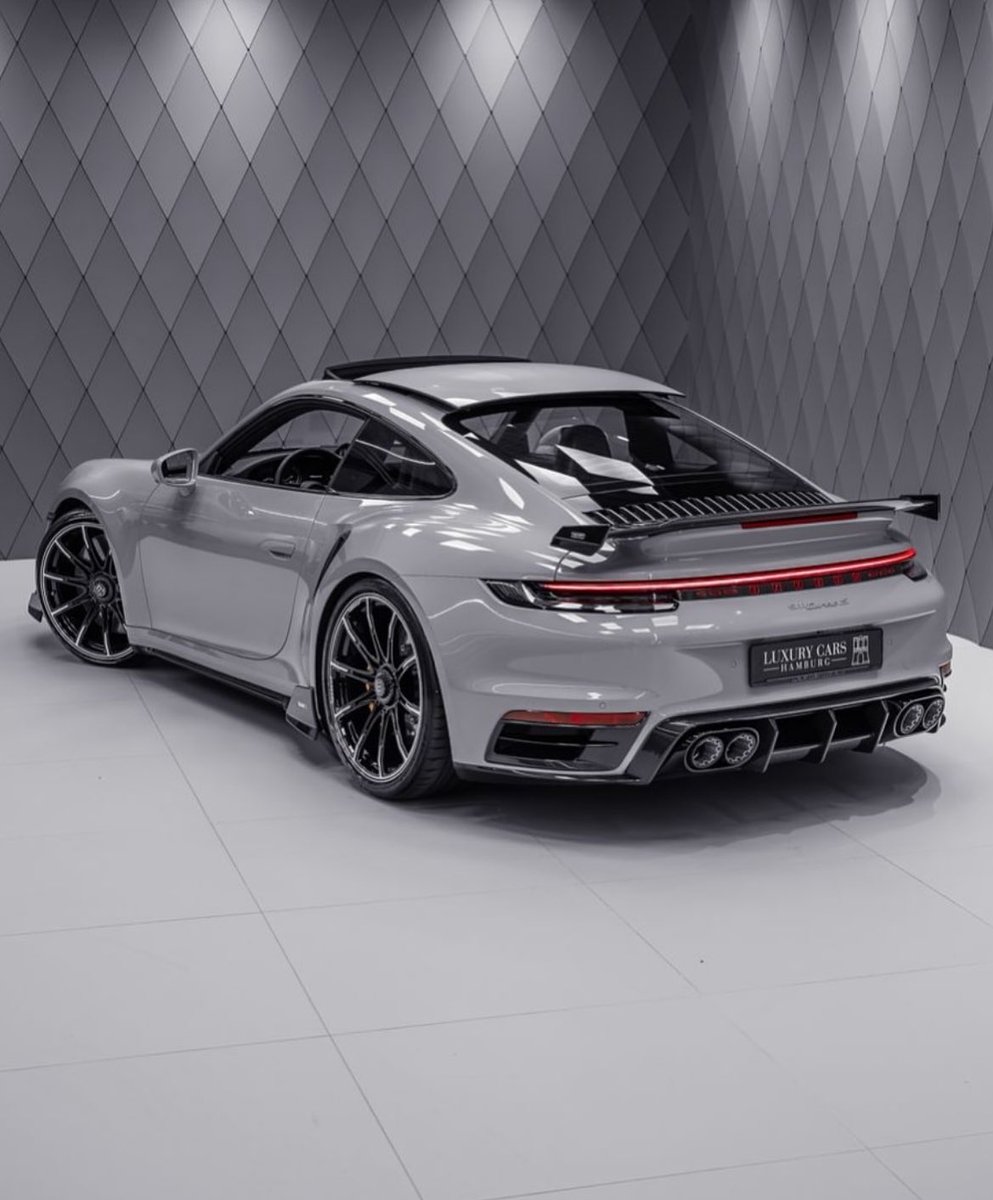 LuxuryCars365's tweet photo. BRABUS Turbo S ♠️ #Porsche https://t.co/T40TIVnjz8