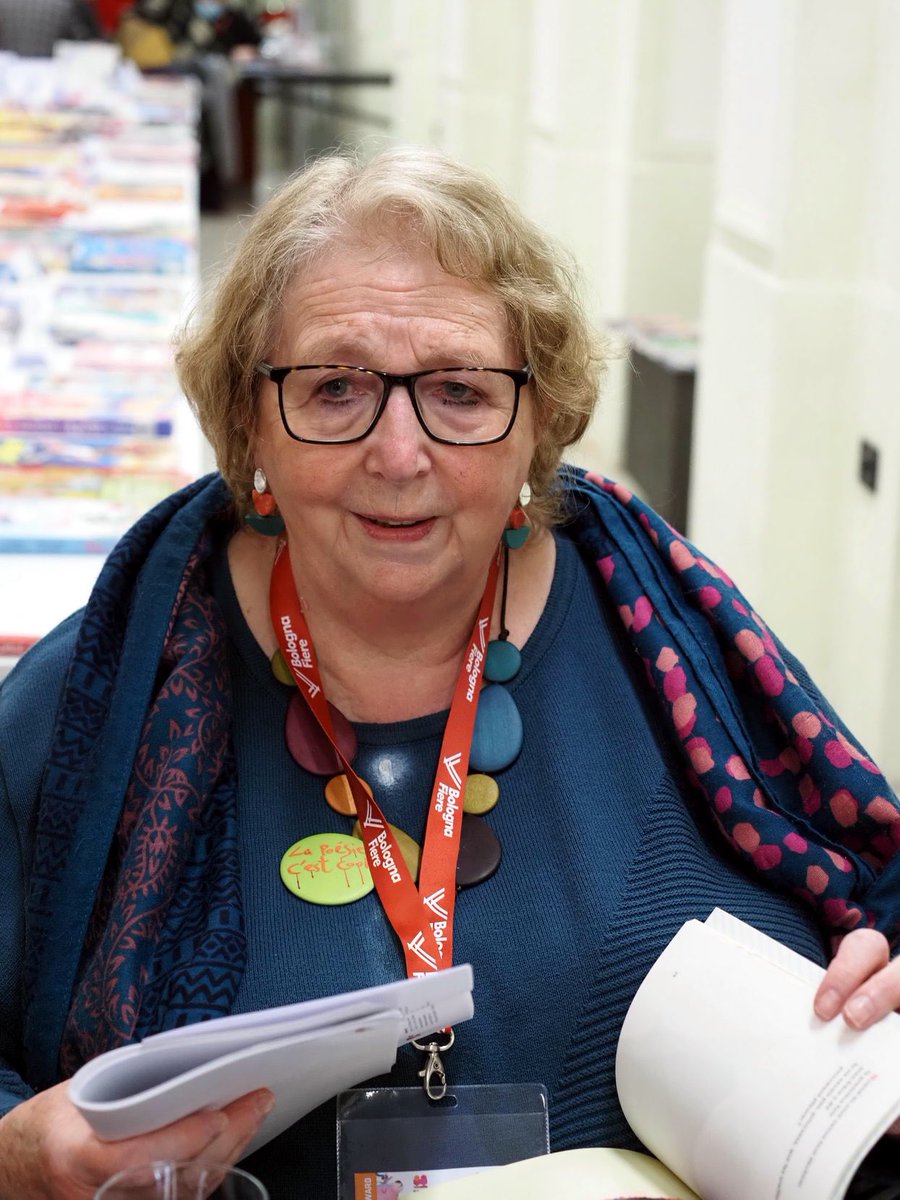 Poetry By Heart tweet media