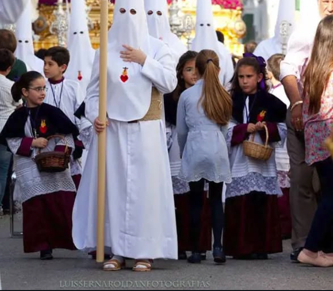 🟣 16 lunes para un nuevo Lunes Santo.

#pusillusgrex #guadalupe #soberanopoder #jara #LunesSantoSoberano