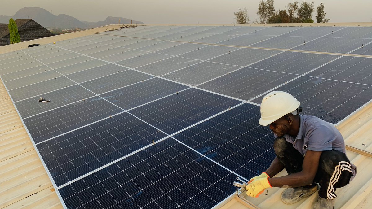 johnson8272's tweet photo. @wizkidfc_ Bring your solar &amp; inverter work… base in Abuja and available to travel 

Call/Whatsapp- 07033981104 https://t.co/LnntELIufI