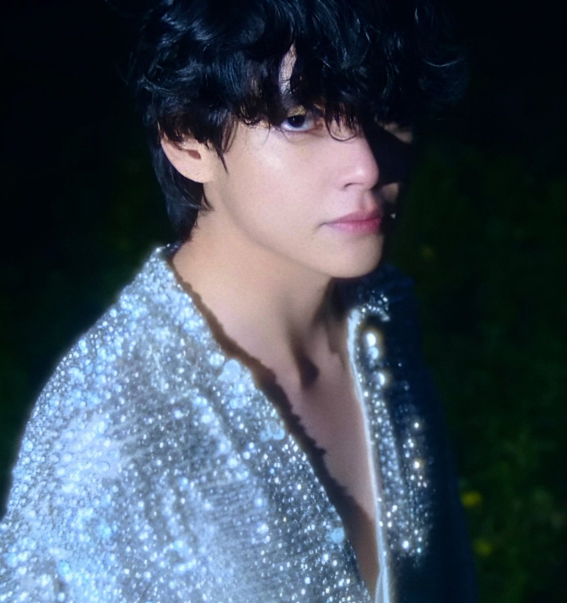WORLDMUSICAWARD's tweet photo. #V's self-composed, self-written and self-produced "Winter Ahead" with #PARKHYOSHIN has surpassed 100 Million streams on Spotify, after scoring the biggest streaming debut for a Jazz song in Spotify history (4.219M)! 💪🌨️☃️💯Ⓜ️🎧➕🏆🥇🔝🎧💥🎷🥁🎶🐐👑👑💜
It's V’s 12th solo song and Park Hyoshin's 1st to reach this milestone!👏