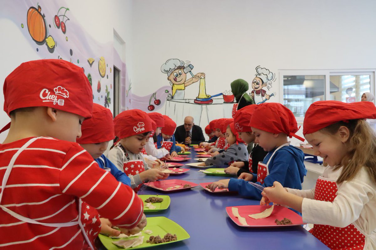 İlçe Milli Eğitim Müdürümüz Yüksel Gülaç, Cumhuriyet Anaokulu'nu ziyaret ederek okulun eğitim ortamını yerinde inceledi.

👉 arifiye.meb.gov.tr/www/ilce-milli…

<a href="/tcmeb/">Millî Eğitim Bakanlığı</a> <a href="/Yusuf__Tekin/">Yusuf Tekin</a> <a href="/dogan_rahmi/">Rahmi Doğan</a> <a href="/sakaryamem/">Sakarya İl Millî Eğitim Müdürlüğü</a> <a href="/coskunbakirtas/">Coşkun BAKIRTAŞ</a> <a href="/ygulac/">Yüksel GÜLAÇ</a>