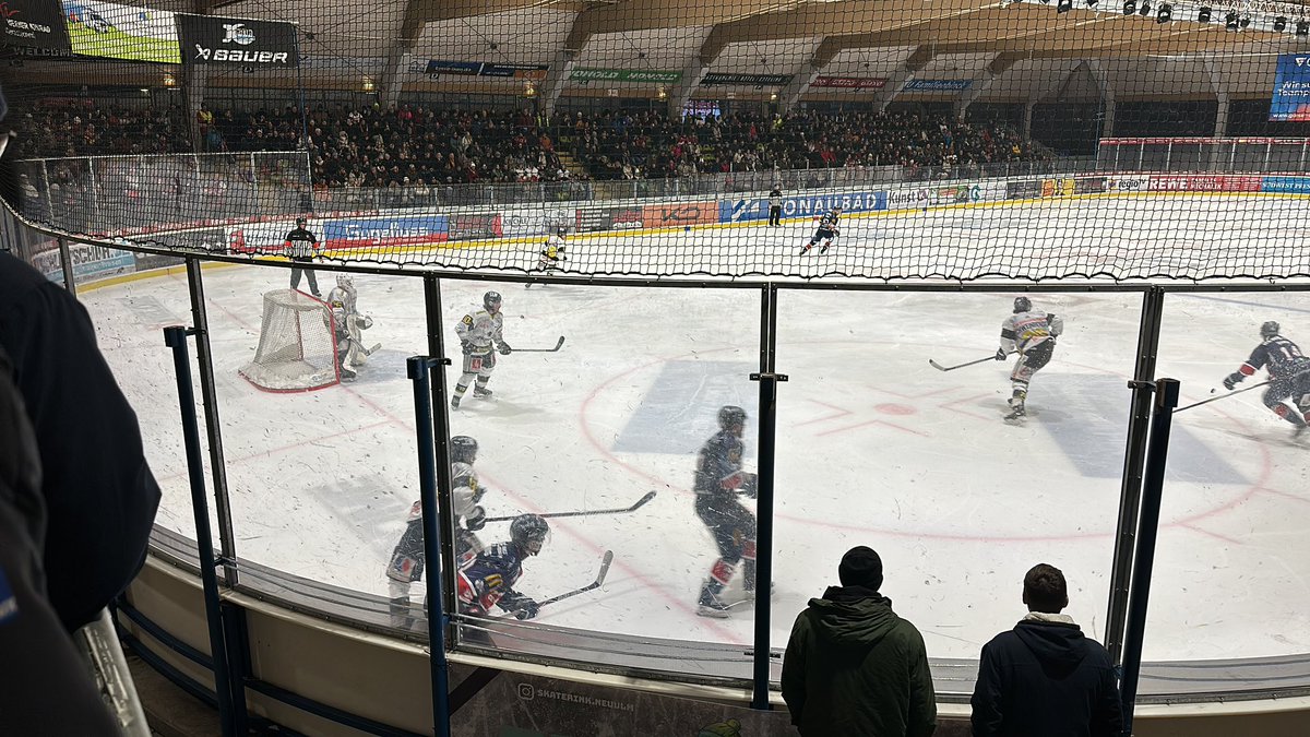PREUSSI_NU's tweet photo. Gestern vor über 1000 Zuschauer #Eishockey angeschaut. 5:3 für die #devilsulmneuulm gegen starke Schongauer #devilstown #ulm #neu-ulm #Devils #Schongau #Bayernliga https://t.co/TNwUghOdBU