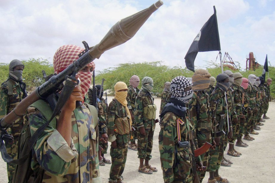 Et pendant ce temps, le génocide en RDC continue, durant la période  de Noël, les rebelles ADF (Forces démocratiques alliées) affiliés à Daech, ont tué 21 personnes dans le nord-ouest de la province du Nord-Kivu...
Le massacre des chrétiens en Afrique, ça intéresse qui ?
😡