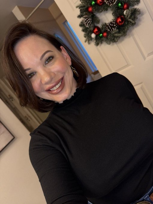 Watch MrBrittanyXOXO's leaked NSFW photo on TwXstars