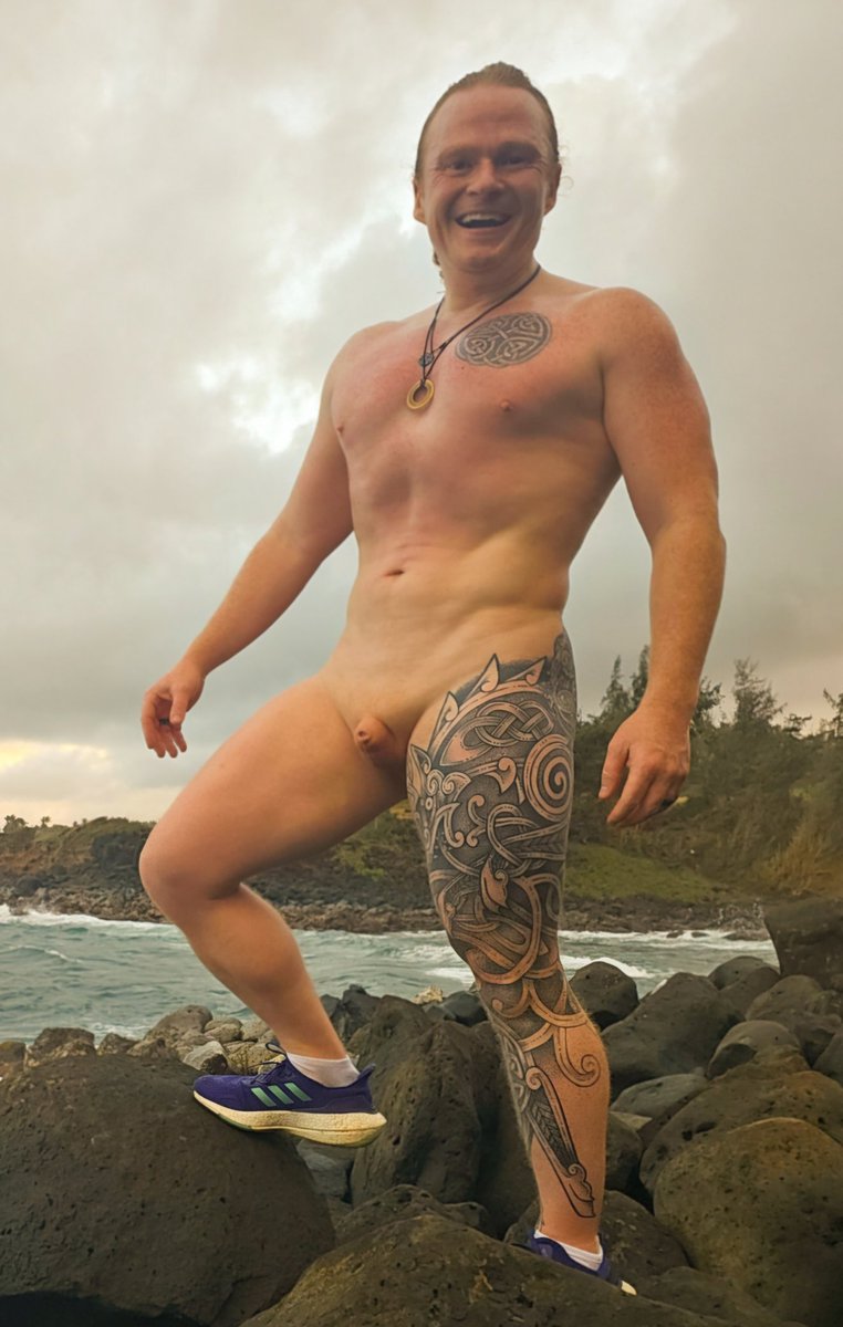 Ginger_inNature's tweet photo. Another beautiful beach on my run today. Had to stop for some pictures!
#naturist #skinnydip #bodypositivity #micropenis #tattoos #gingerinthewild #nude #gaynaturist https://t.co/WDTvXsaWUX