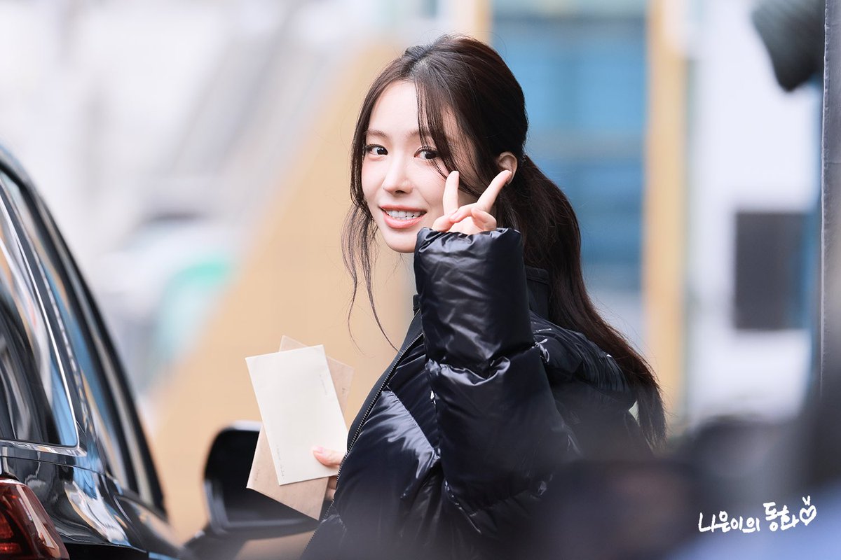 241101 MLB 팝업스토어 나은이(2)

햇살보다 아름다운 나은이❤️❤️