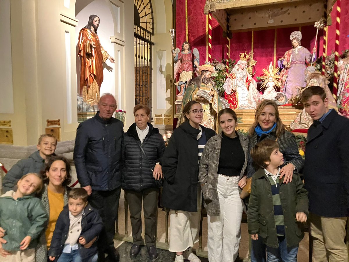 A lo largo de esta semana, varios grupos de Nártex han podido disfrutar de algunos de los belenes más significativos de la ciudad de Madrid.

Cultura, arte y fe envolvieron a nuestros visitantes e hicieron que se pudieran acercar al señor a través del arte del Belén.

#nartex