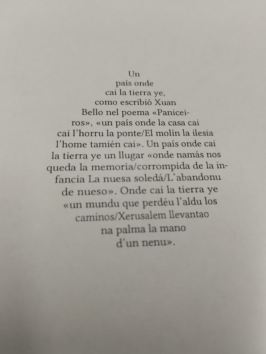 ¿A quién nun-y va prestar un bon colofón del Imperiu Asturianu del sieglu XXI? ¿A quién nun-y va prestar, eh ho?
Con esti colofón púnxose'l ramu a la edición de 'Cai la tierra', la novela de Carmen Pellegrino que traduxo <a href="/PacoAsturies/">Francisco Álvarez</a> pa la colección Calume d'<a href="/edicionesTrabe/">edicionesTrabe</a>