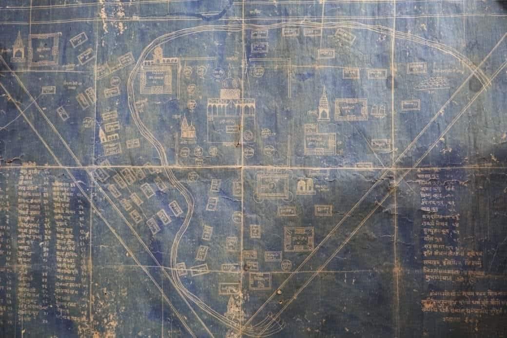 NaikKadambari's tweet image. एएसआई (ASI) ने संभल में हरि हर मंदिर का वर्ष 1065 ई. का नक्शा बताया |
@asadowaisi क्या आप जामा मस्जिद का नकक्षा 1065AD का दिखा सकते हो???
#Sambhalmandir