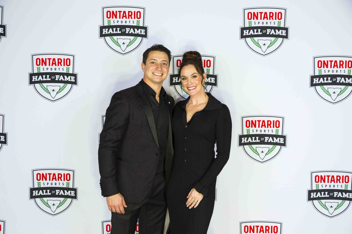 KelyRachel's tweet photo. Last #Happy Monday of the year.  
May these two be eternal in our hearts!
We, your fans, love you!
May 2025 be a year of good health and achievements for you!💕🥂🍾
@tessavirtue &amp; @ScottMoir https://t.co/BCvltAVfds