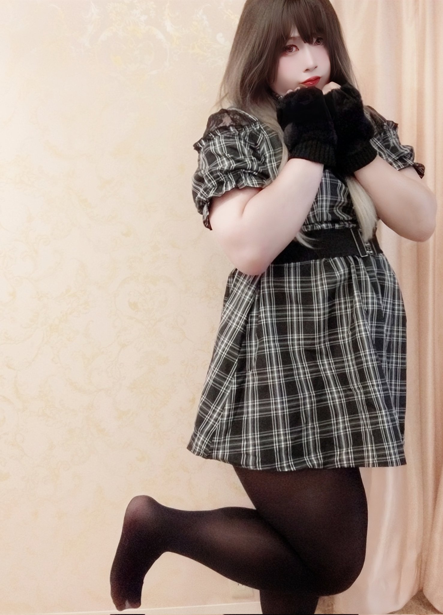 デブ　女装 