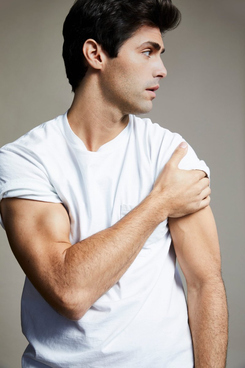 thewritingkoala's tweet image. I'm girls...

#MatthewDaddario