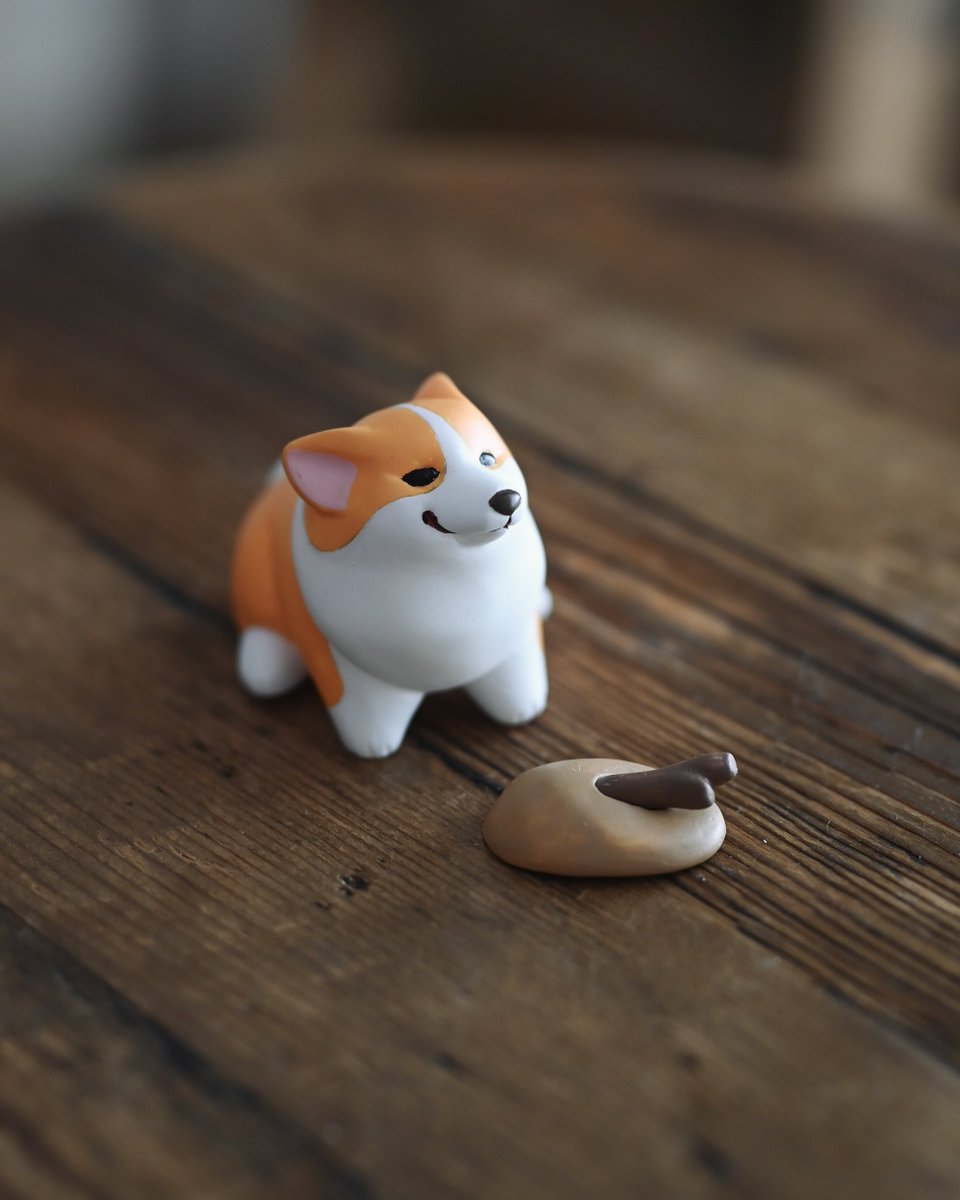 木彫りのコーギー天使への階段 魔導書と片翼の天使 』 木彫刻 アート グリモワール 芸術 アート 女性