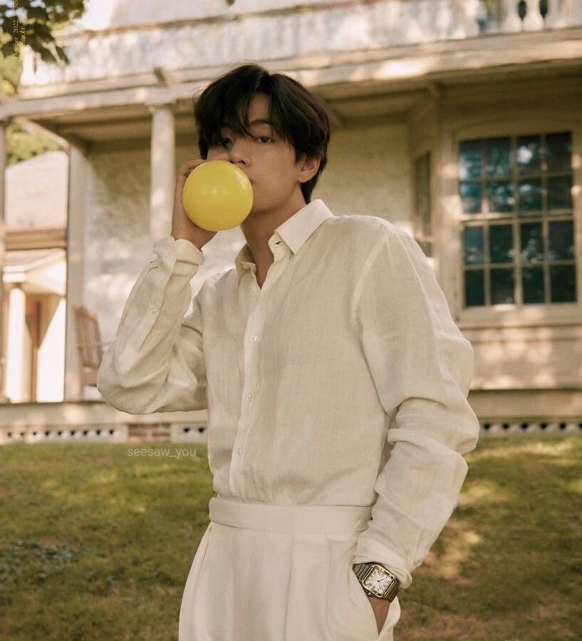 vacnte's tweet image. Happy birthday to all Taehyung RPS. May your days always be filled with love, joy, and happiness from those around you. Wishing you a wonderful day today.