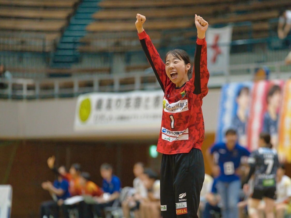 blackbulls27's tweet photo. 【選手引退のお知らせ】
チームに約6年所属したNo.1 #中野智佳 選手が､令和7年1月19日付で引退することになりました。

最後までアツい応援、よろしくお願いします！ https://t.co/z6dO715aMU