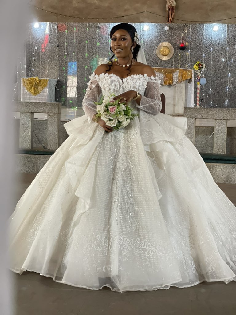 fancybynancii's tweet photo. God did ‼️
And my 2024 ended in praise 🙏
#Dec28 #2024bride #marybringsjoy https://t.co/vHvOmVJ7wP