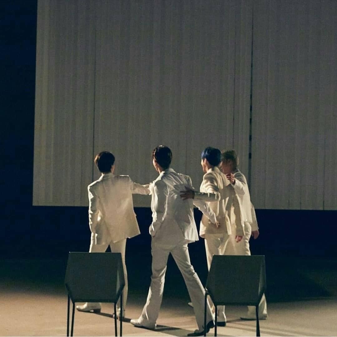 sghywn's tweet photo. 저물어가는 청춘들은 아니기를 https://t.co/VjlQiIRYgn