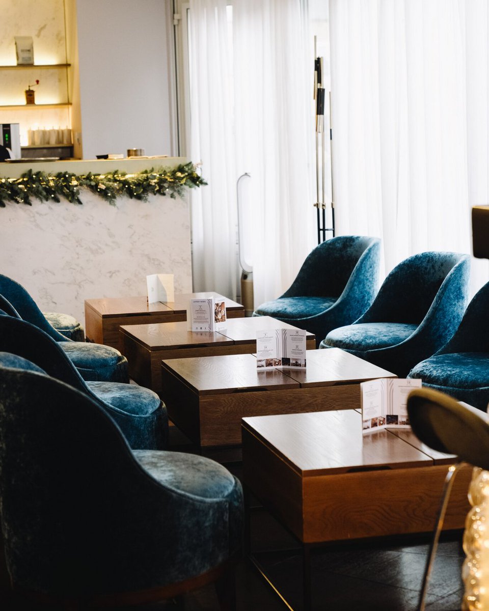 12HayHill's tweet photo. Unwind in style at HAY HILL's exclusive lounge areas—designed for comfort, connection, and conversation.
Enquire today by emailing us at membership@12hayhill.com
#12HayHill #HayHill #Mayfair #BusinessClub #BusinessClubLondon #Clubworking #Office #BerkeleySquare https://t.co/0idQ664DyG