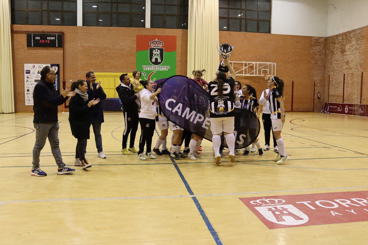 RFAFJAEN's tweet photo. 🏆| FINAL COPA ANDALUCÍA 2ª ANDALUZA FEMENINA SENIOR FUTSAL 🟢⚪️

🥇 El @marcafutsal_ se ha proclamado campeón de la Copa Andalucía de 2ª Andaluza femenina senior de fútbol sala.

🥈El @MartosFSF ha sido subcampeón. 

🚀 ¡Enhorabuena a ambos conjuntos! https://t.co/S3dveY8n0Q
