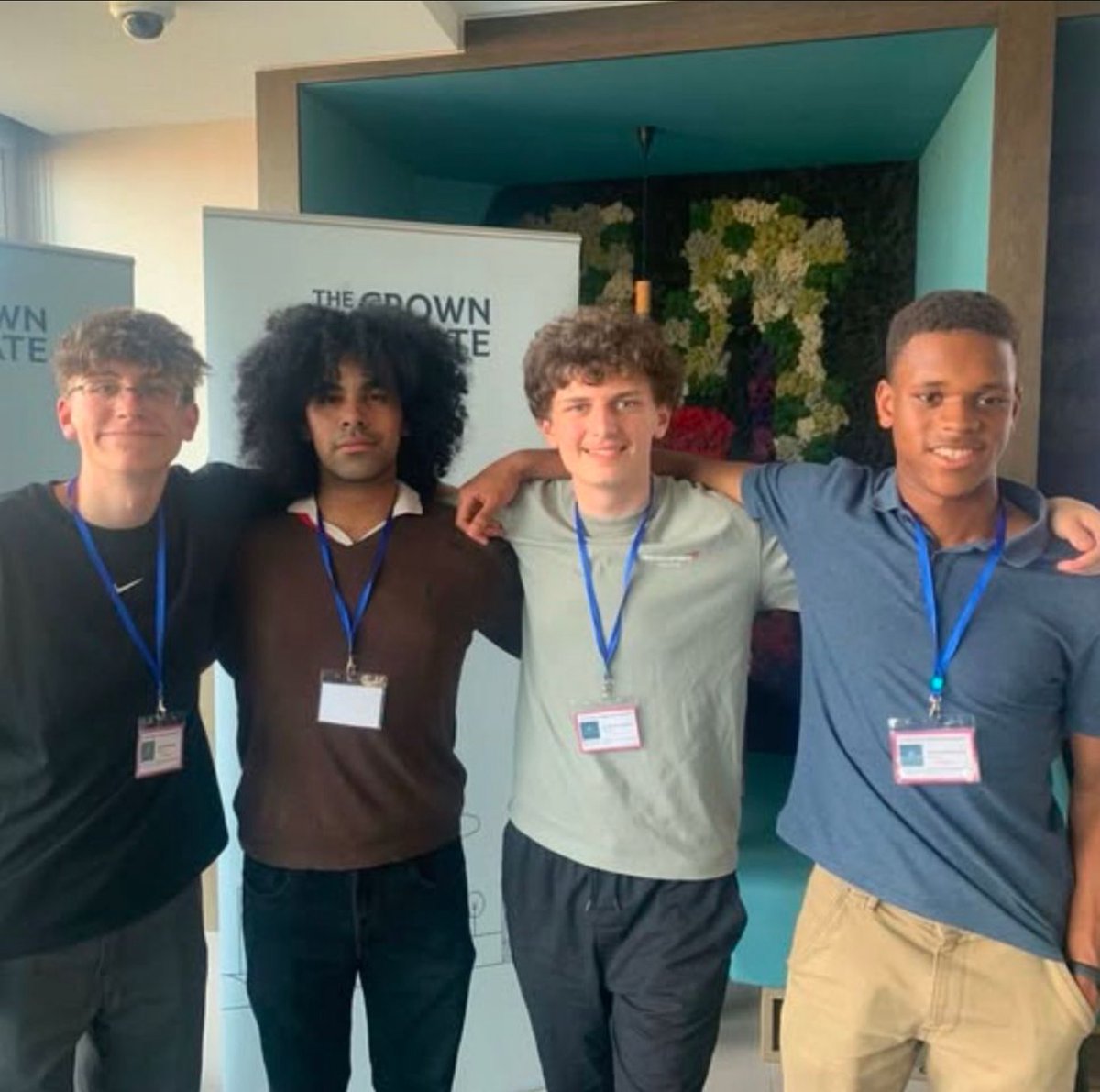 LivMathsSchool's tweet image. Alan, Jamie, Ollie, Rory and Ali have also achieved success too. Schools should check out these competitions, great for soft skill and knowledge development!

Check out Inversity.co for more info.

#SixthForm #Supercurricular #Inversity #AI