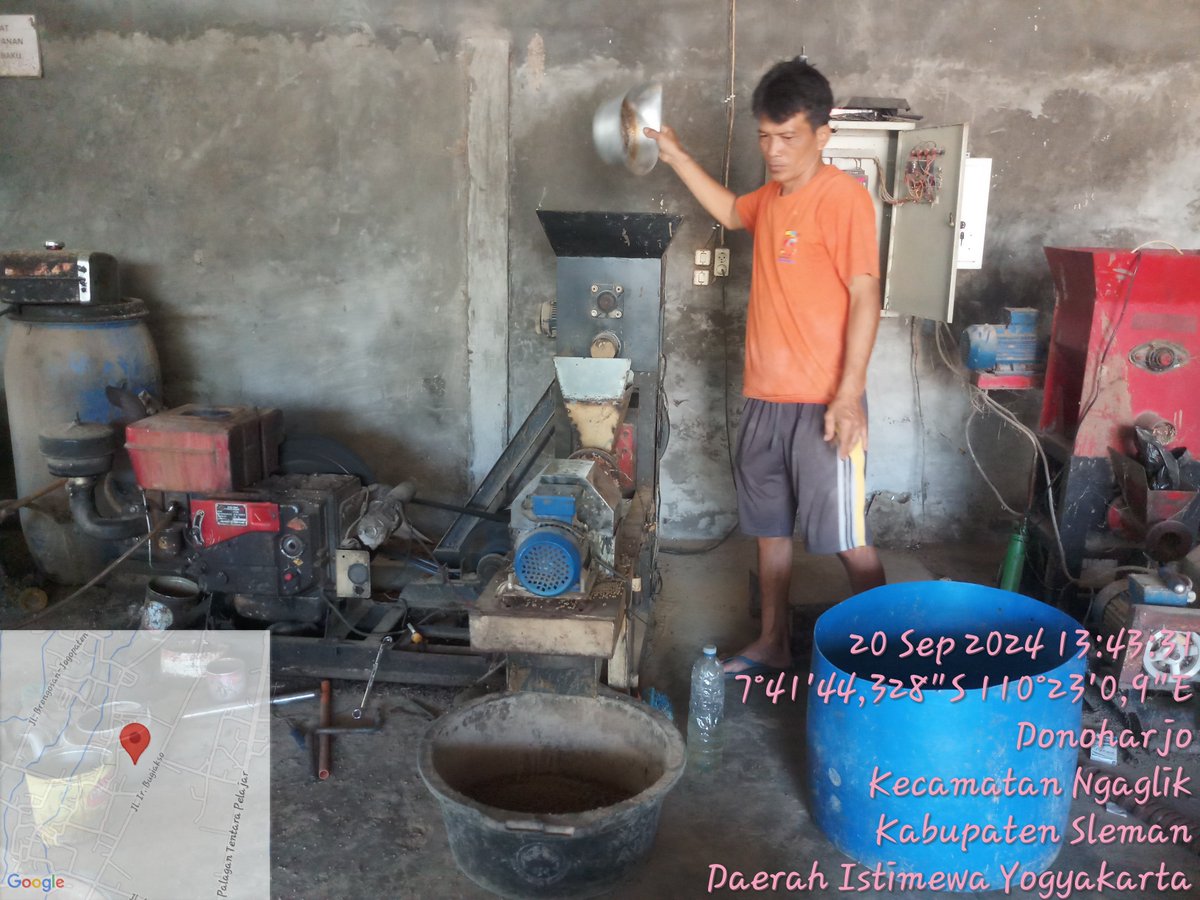 atinda_p's tweet photo. Jumat(20/09),Putri AP luhkan Sleman,di P2MKP Pakan Mandiri Kelompok UPR Budi Fish Farm,melaksanakan pendataan ulang/monitoring kegiatan pakan mandiri dg mengisi form pendataan P2MKP #Giatluhkansatminkaltegal #kegiatanpenyuluh #luhlapor #sleman @PKBLU_bp3tegal @pusluhkp @bppsdm_kp https://t.co/Ws37Fv3FD7