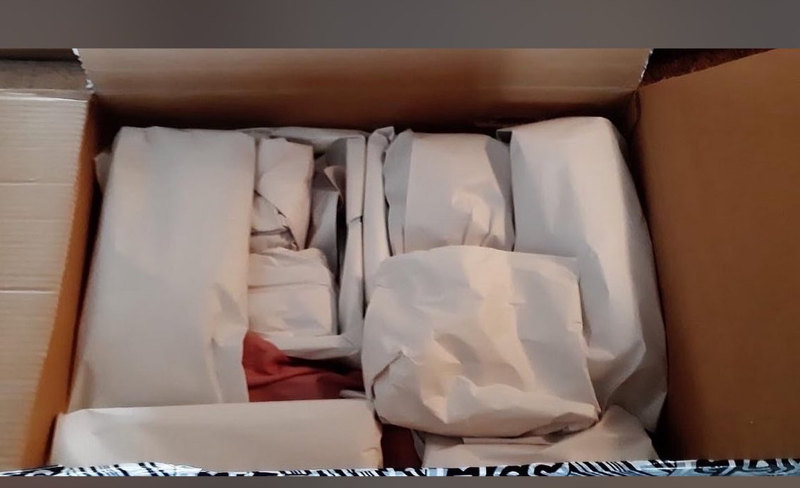 BigRedMovers's tweet photo. Our professional packing services are very popular, especially with those short on time. Your whole home packed the day before moving day by our team. https://t.co/vlxspsZRba