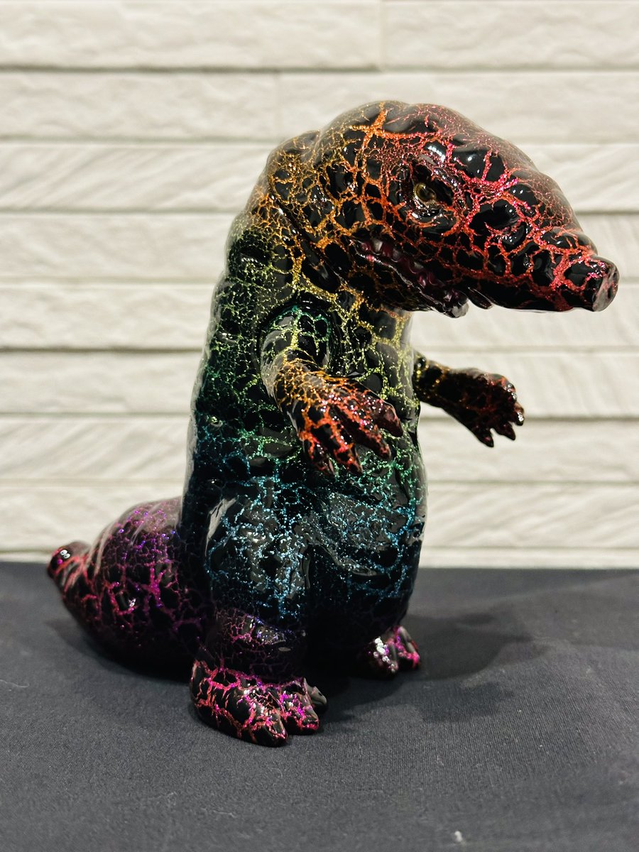 年末の大掃除もせず、2日連続で開店からOne upさんの年末店頭販売に行き、ペインターネットさん彩色のイモラスをお迎えいたしました。
昨日2024年最後のソフビと思ったのに今日もお迎え😆✌️

<a href="/toshihikoito/">ペインターネット公式</a> 
<a href="/Oneuptoy/">One up. 秋葉原 ソフビ / 中野ブロードウェイ 玩具</a> 
#oneuptoy