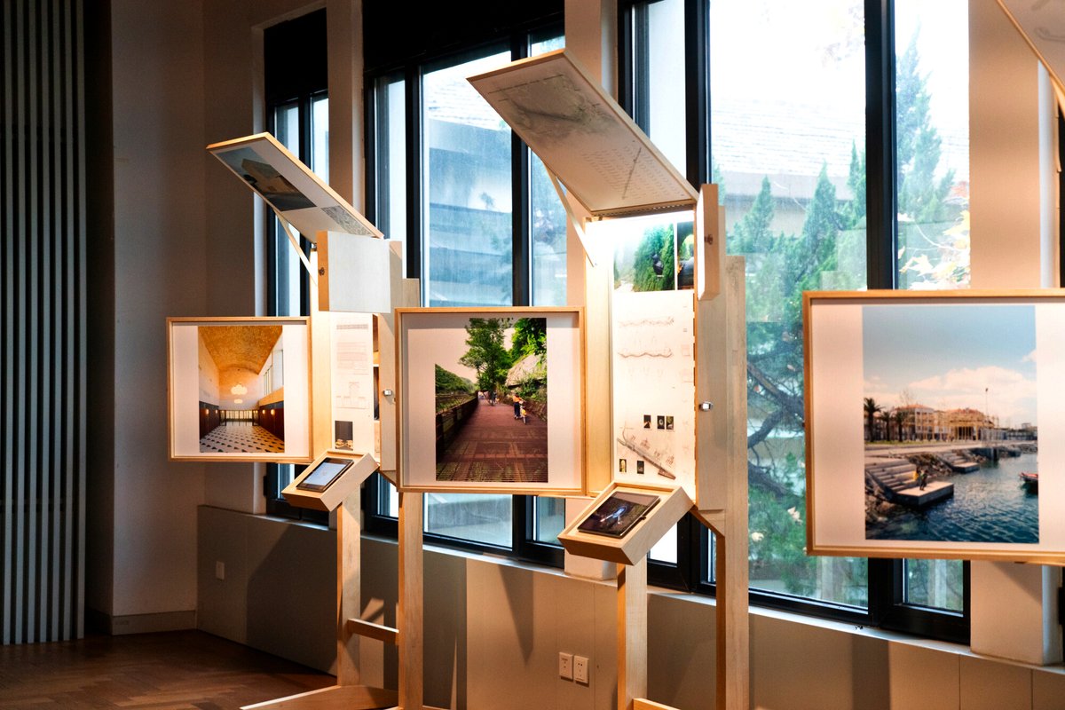 🔴​ Conoce la exposición de la #XVIBEAU en la Universidad de Tongji en Shanghái.

📅 Visita la muestra hasta el 10 de enero
➡️ Info:​ ​bit.ly/itinerancia_sh…