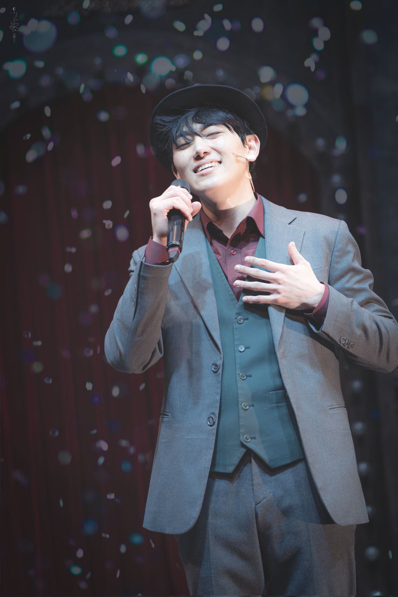 24. 12. 29. 미아 파밀리아 밤공 커튼콜

오스카 役 || #임태현

My limelight, my Italian friend
Love of my life, my Richard