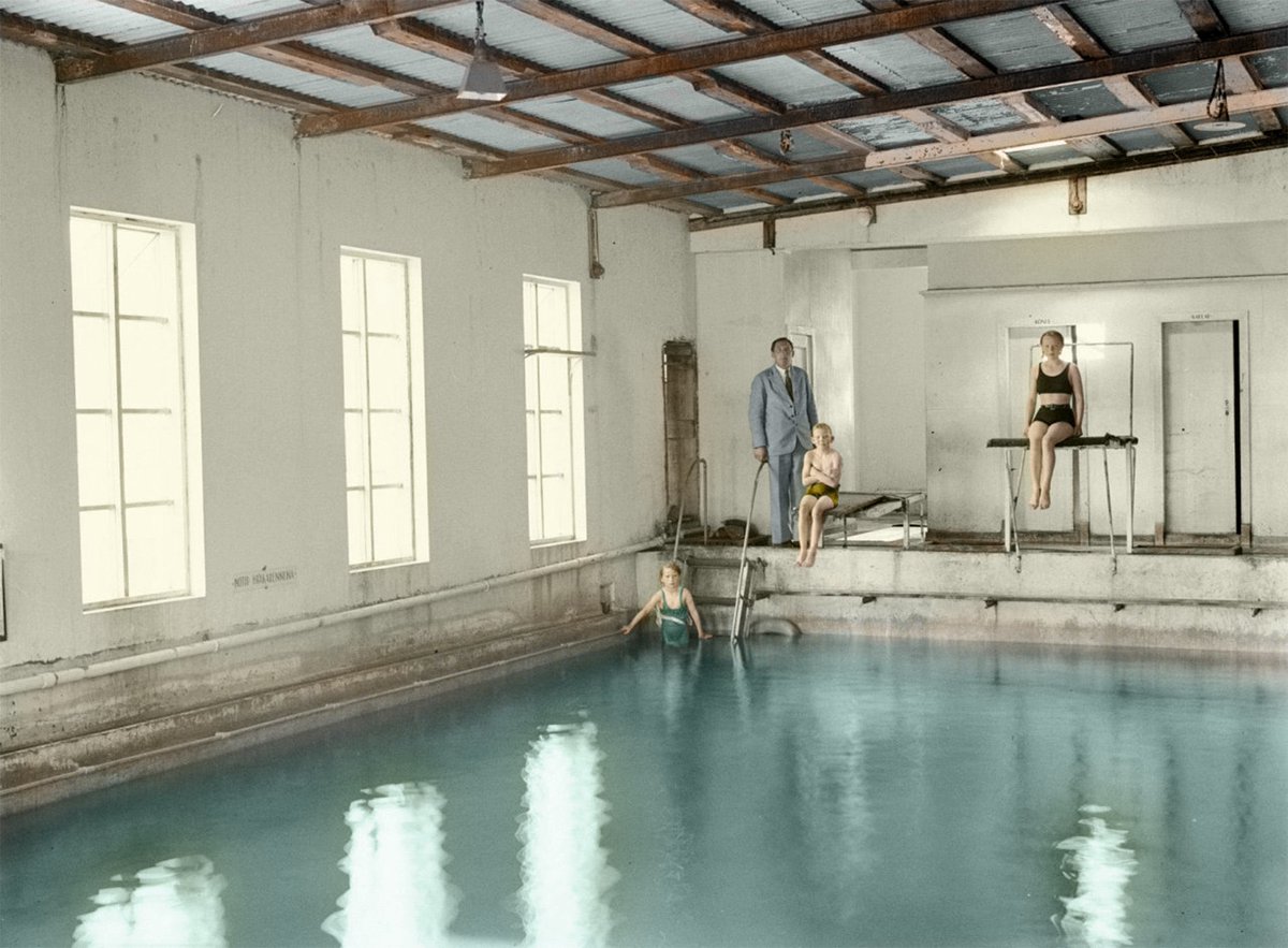 Tim Burgess tweet media