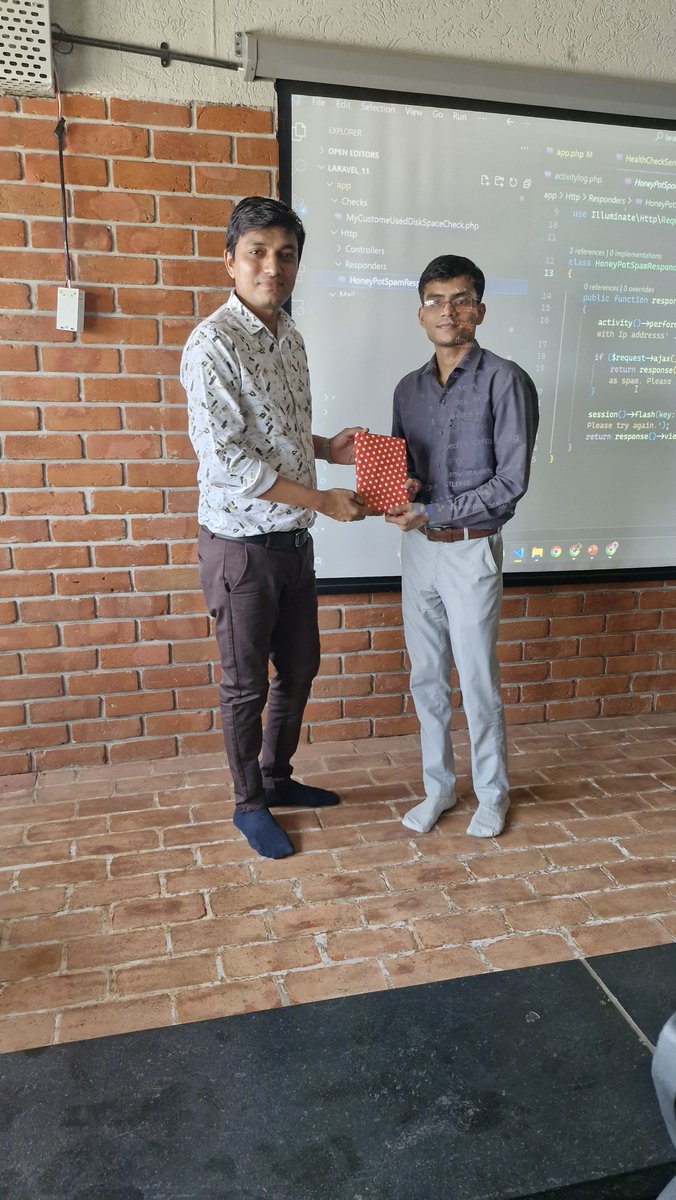 LaravelSurat's tweet image. 🎉The #LaravelLiveSurat Dec-24 Chapter was outstanding!🚀
Huge thanks to @chanchleomkar7 for he brilliant session on Spatie's ( @spatie_be ) powerful packages at @WibesCoworking.🙌
Great learning and knowledge sharing!🤝
@LaraconIN @laravelphp
#LaravelSurat #LaraconIN #Laravel