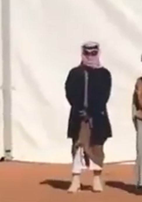 لو يلمعونك ويغسلونك ب فيري مليون مره

ستبقى هاذا انت وهاذا موترك