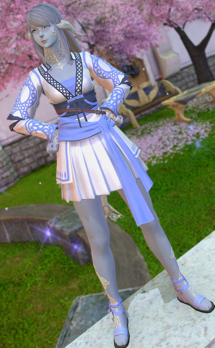I'm loving the white and blue colour scheme more and more. It just looks amazinggg, and will hopefully match the FRU weapons when I finally get them. 

#ffxiv #gpose #ffxivgpose #aura