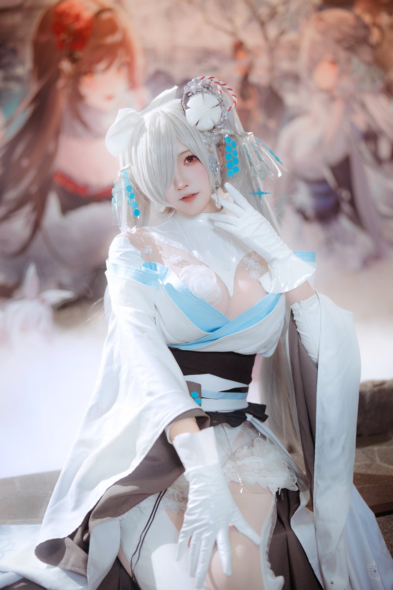 Chocolat_cos0's tweet image. 本日もNIKKEブースにて
“シンデレラ“で出演させて頂きました✨

温泉気分味わって頂けましたか？♨️

#NIKKEコミケ105 
#C105コスプレ