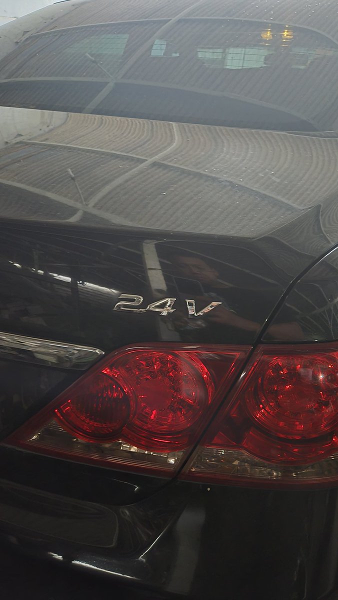 biskims's tweet photo. Teman-teman aku menjual mobil almarhum Bapak, mungkin ada yang mau melanjutkan merawat. 
Camry 2007 2.4v
Mesin kering sehat, pajak panjang, ac dingin, interior masih orisinil cuma ganti head unit. Plat N (malang) tp posisi barang di Jogja. Buka di 95jt.
Izin tag @MasMasBiassaa https://t.co/cBJvyQxFfd
