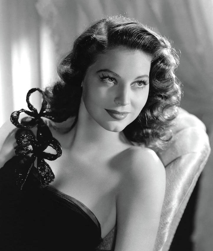 Silver Screen Goddes tweet media