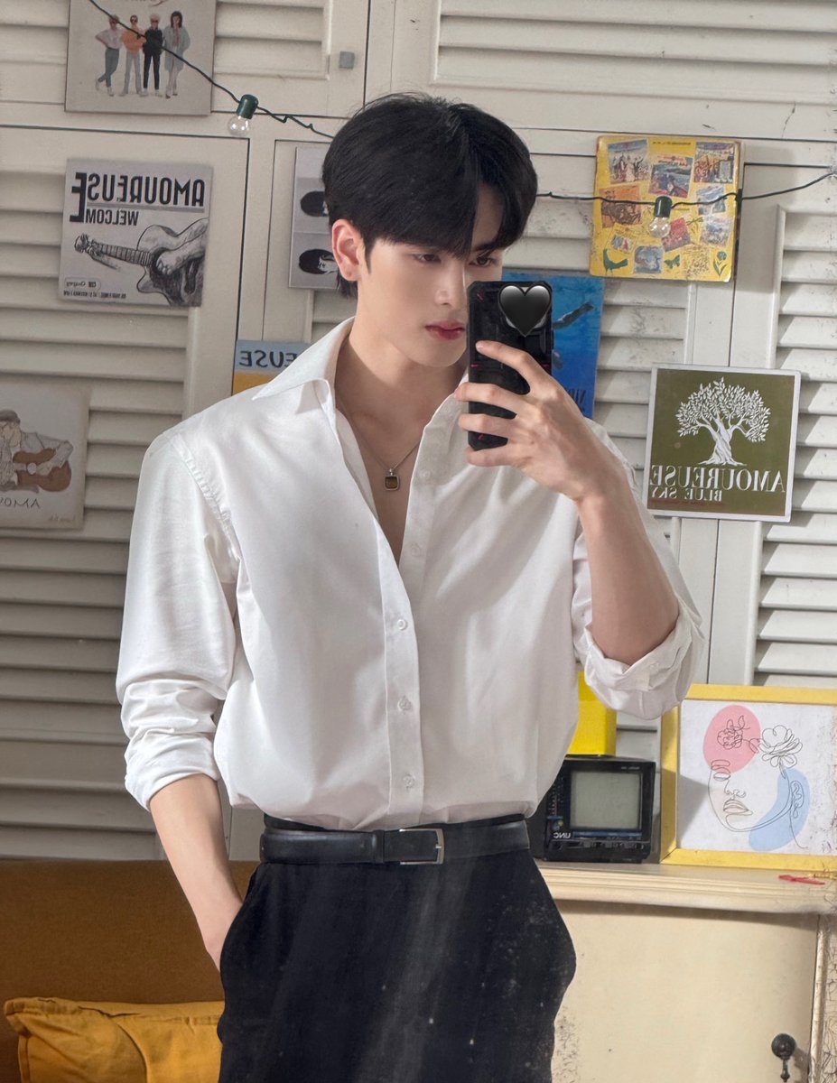 Ppsanta's tweet image. Love u guys 🤍