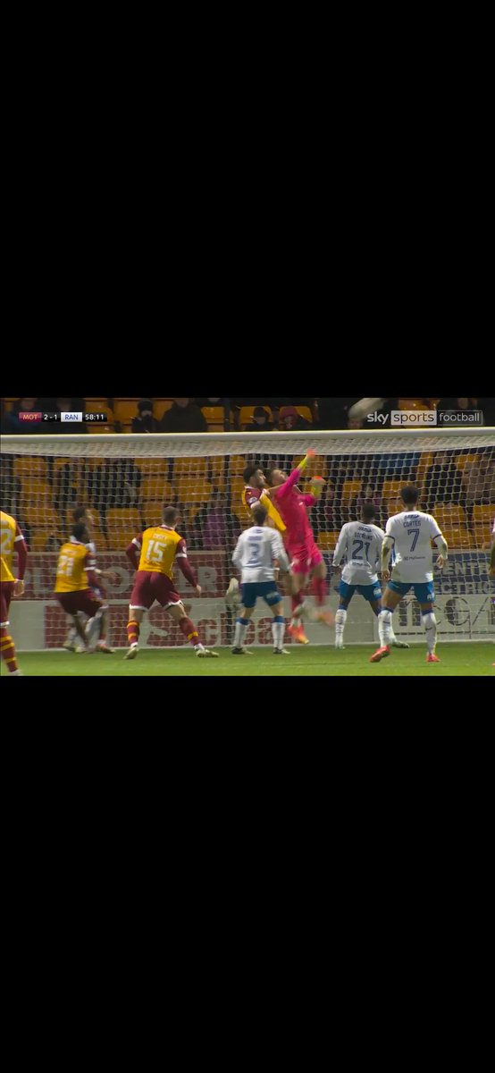 Muscat in - Clement out! tweet media