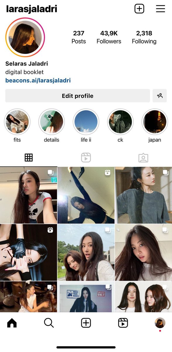 softsounde's tweet photo. everyone please meet my zero presence on social media bf x chronically online gf pairing, Arkama &amp; Laras🥺🤍 https://t.co/NeQ49PyGO1