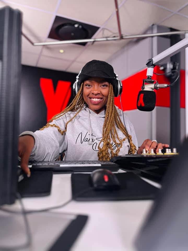 Yfm's tweet image. Join K- Mass @_KaraboMasemola on #Unlocked, as we dive into the most epic conversations, best sounds and a vibe from 7pm to 10pm only on Y.
