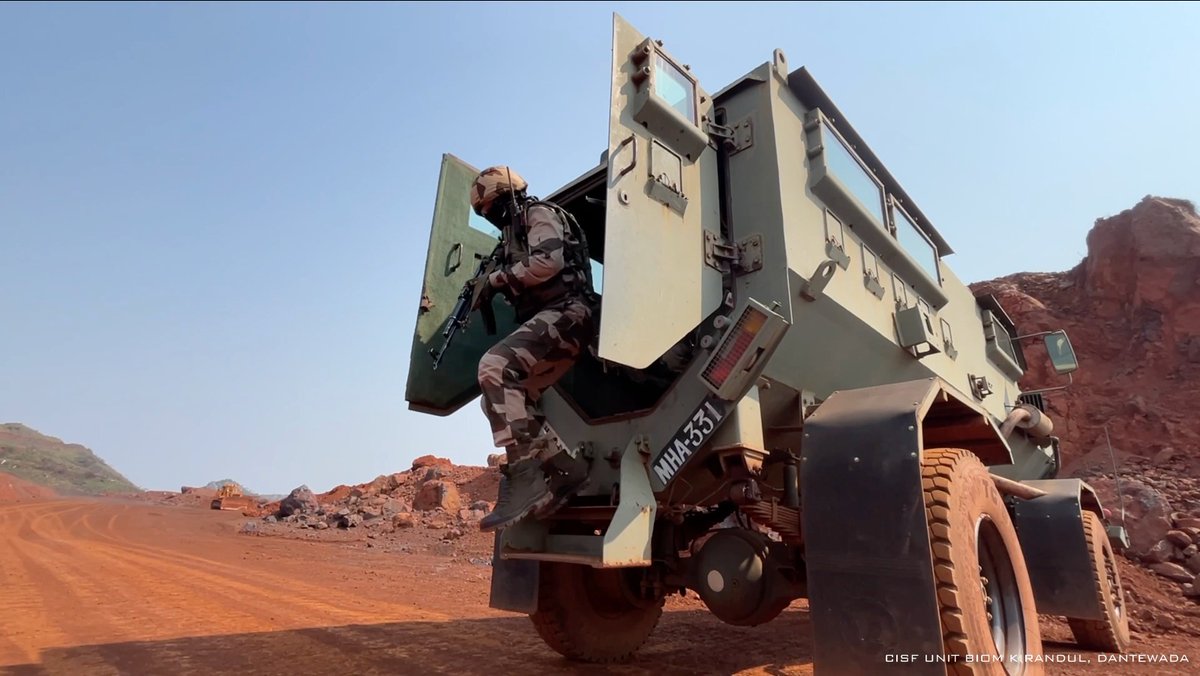 CISFCentral's tweet image. &quot;Security, safety, and responsibility: Our unwavering commitment to protecting our mines and our people.&quot; 
&quot;संरक्षण एवं सुरक्षा&quot; 
#PROTECTIONandSECURITY 
#COMMITMENT
@CISFHQrs